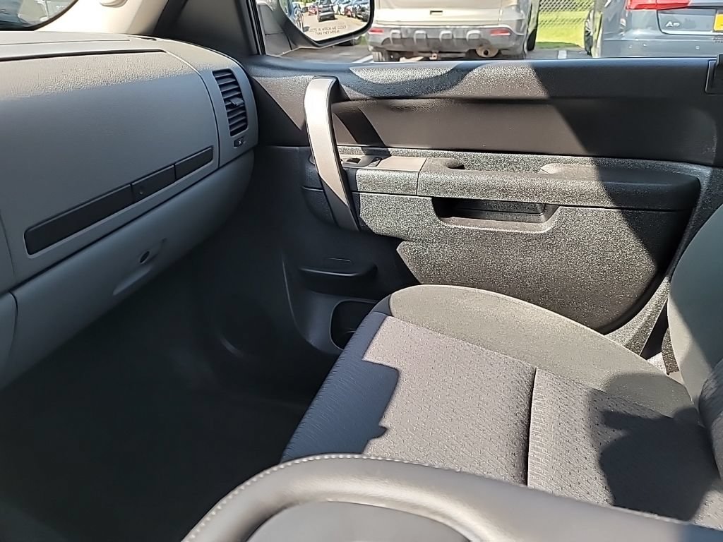 Used 2011 Chevrolet Silverado 1500 LS AWD/4WD image 23