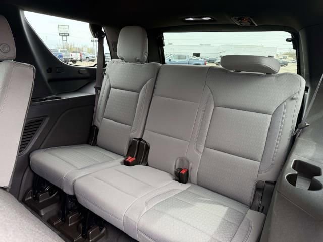 Used 2022 GMC Yukon SLE w/ Gmc Pro Safety Plus Package AWD/4WD image 13
