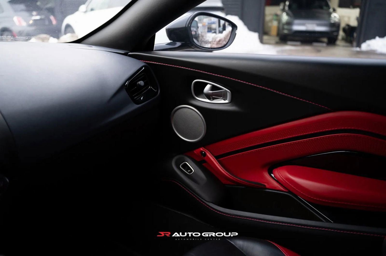 Used 2019 Aston Martin V8 Vantage Coupe image 12