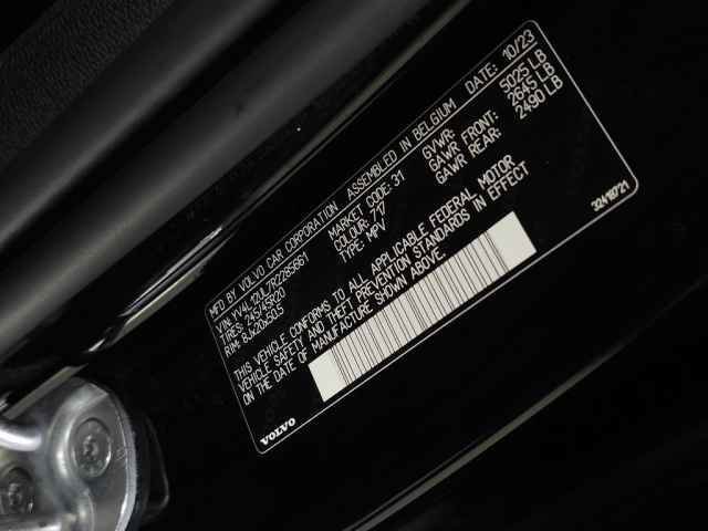 Certified 2024 Volvo XC40 B5 Plus w/ Climate Package AWD/4WD image 34