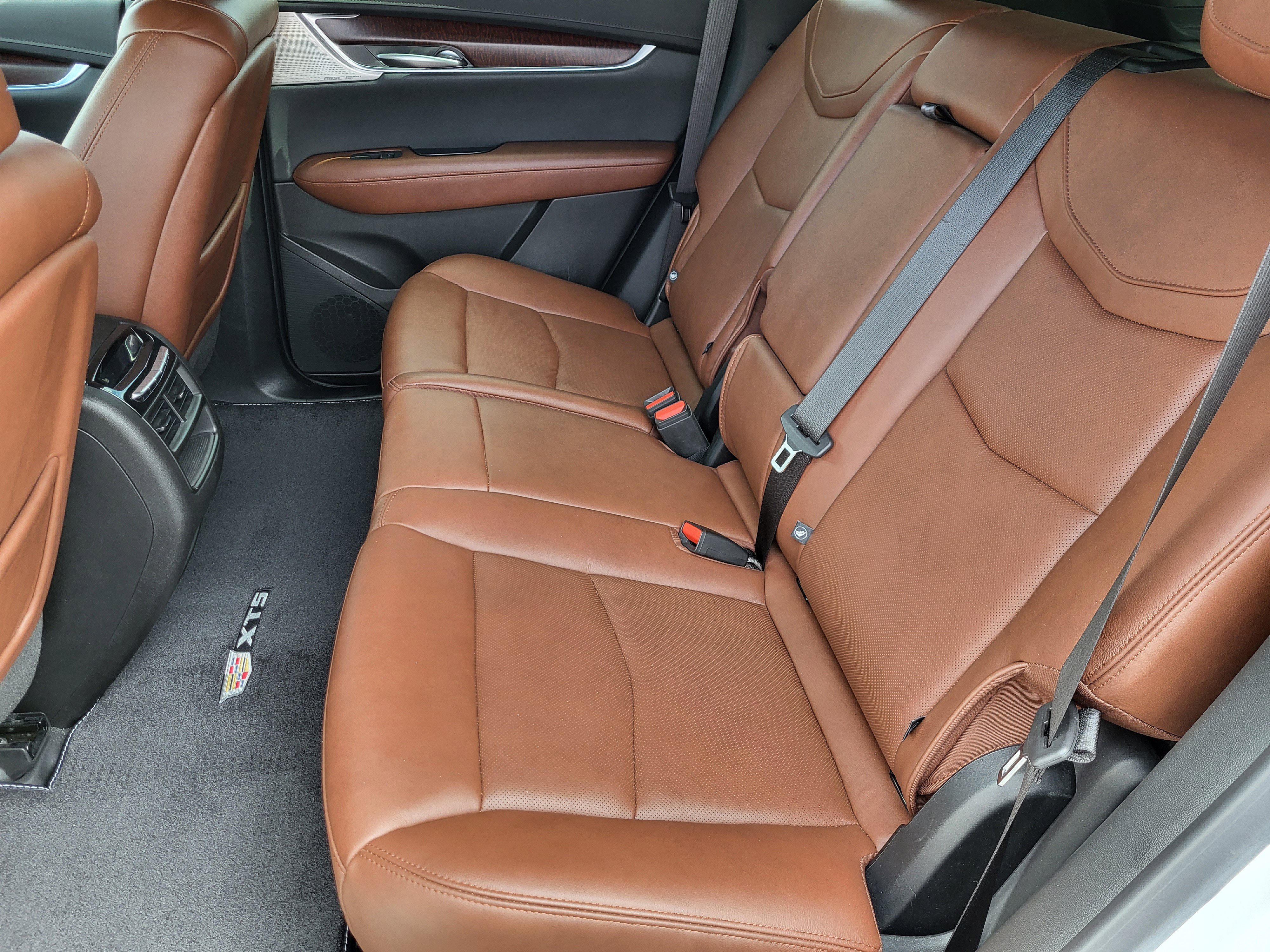 Used 2023 Cadillac XT5 Sportv w/ Technology Package image 9