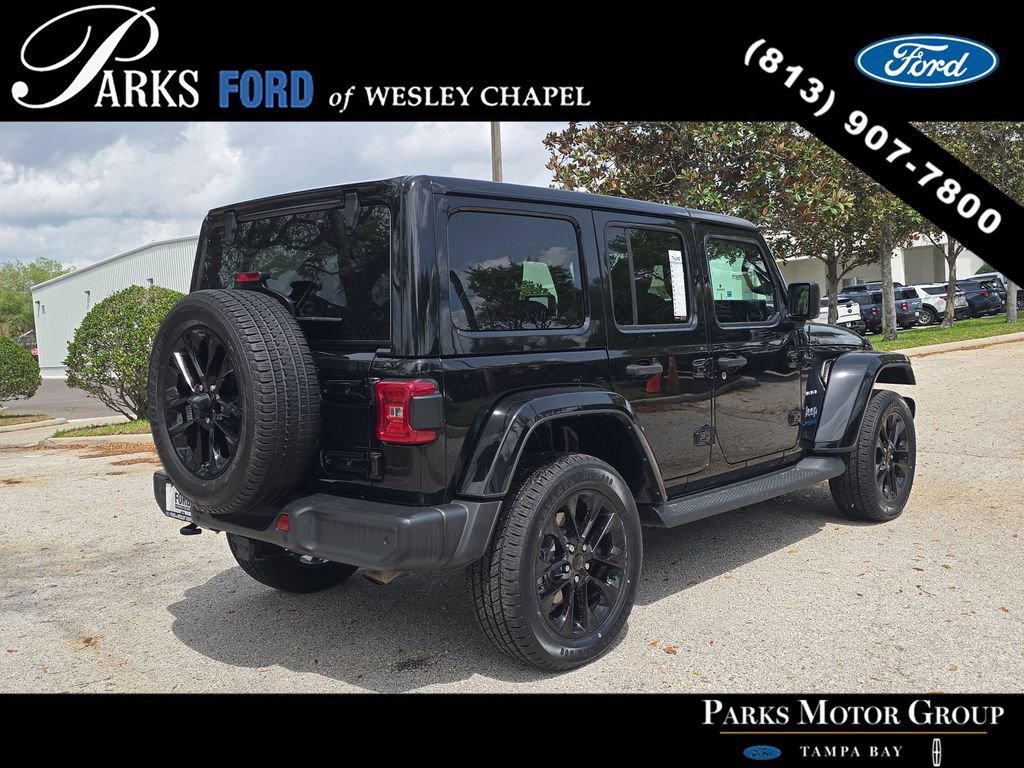 Used 2021 Jeep Wrangler Unlimited Sahara w/ Cold Weather Group image 4