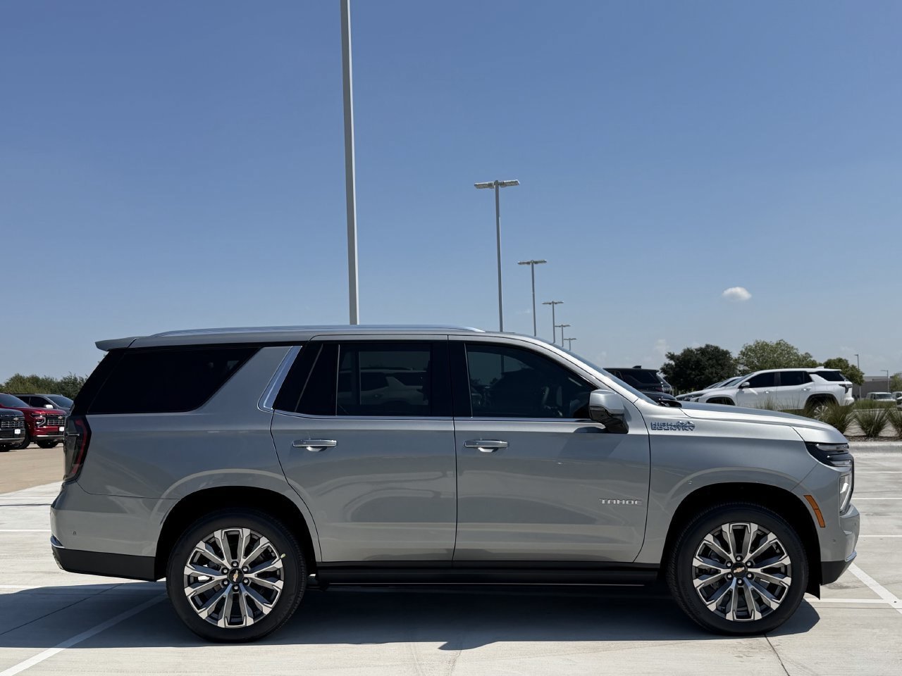 New 2026 Chevrolet Tahoe High Country AWD/4WD image 3