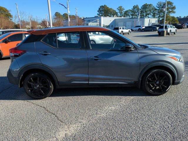 Used 2020 Nissan Kicks SR w/ SR Premium Package image 2