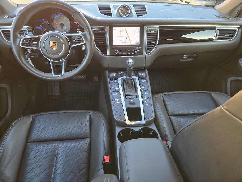 Used 2018 Porsche Macan S image 12