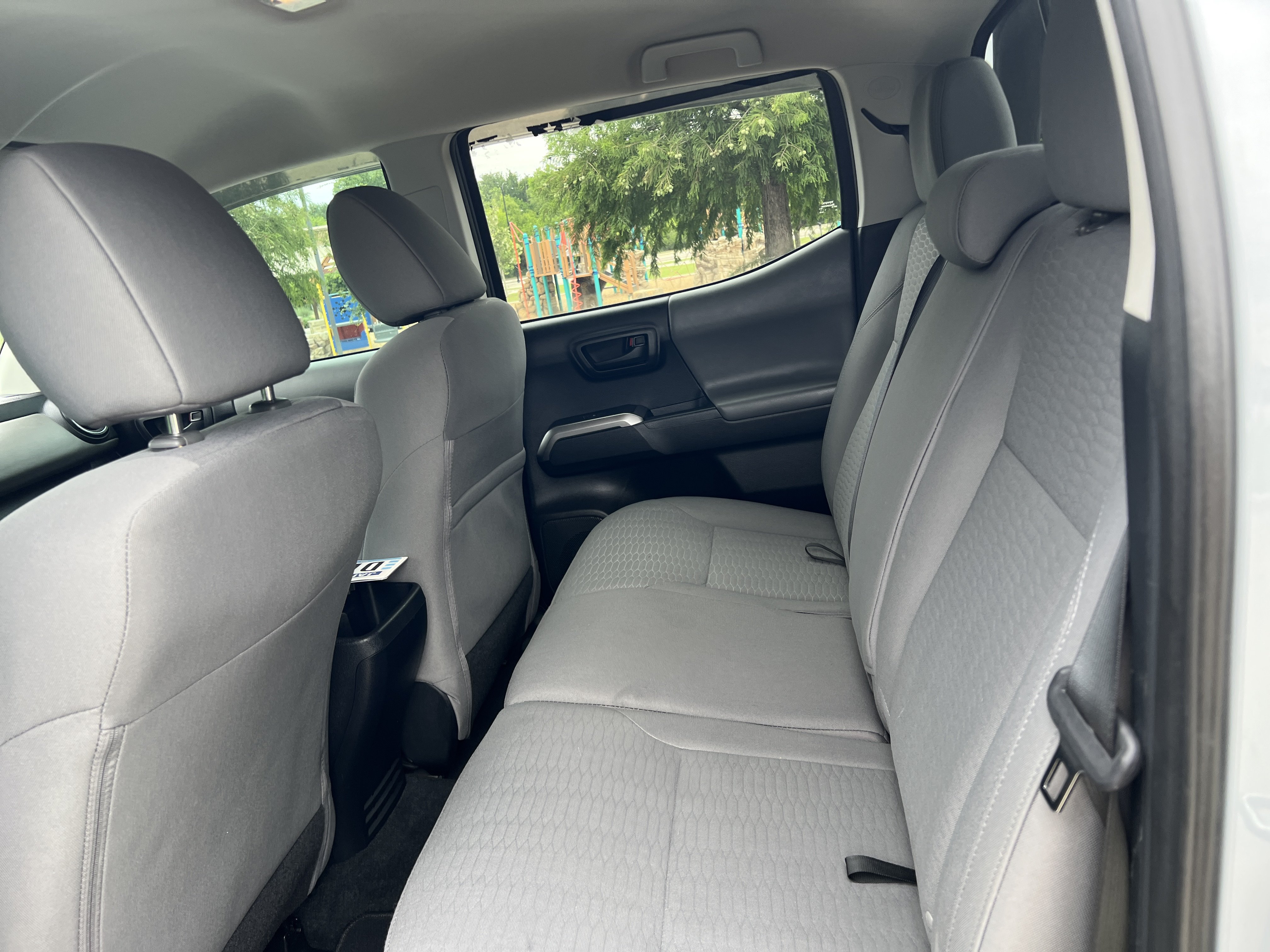 Used 2019 Toyota Tacoma SR5 AWD/4WD image 27