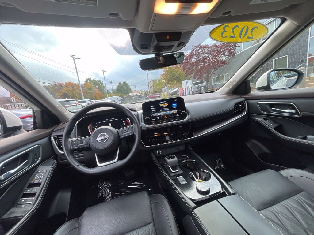 Certified 2023 Nissan Rogue Platinum w/ Platinum Premium Package AWD/4WD image 11
