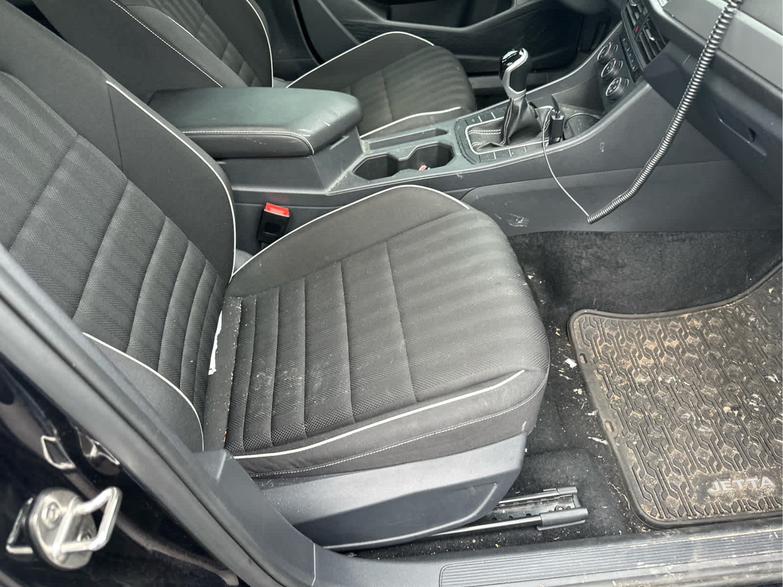 Used 2024 Volkswagen Jetta Sport FWD image 6