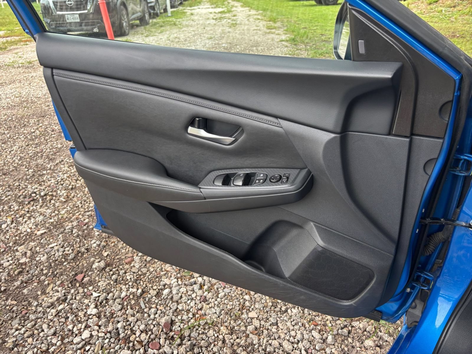 Used 2025 Nissan Sentra SV FWD image 18
