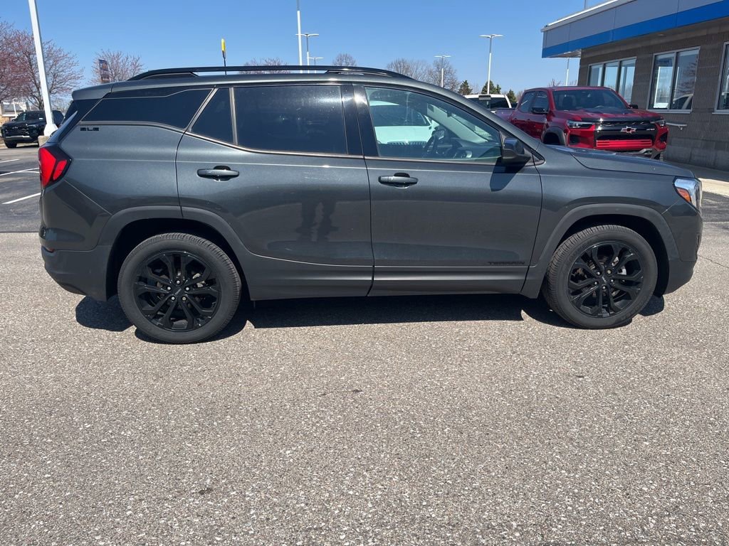 Used 2020 GMC Terrain SLE w/ Driver Convenience Package AWD/4WD image 11