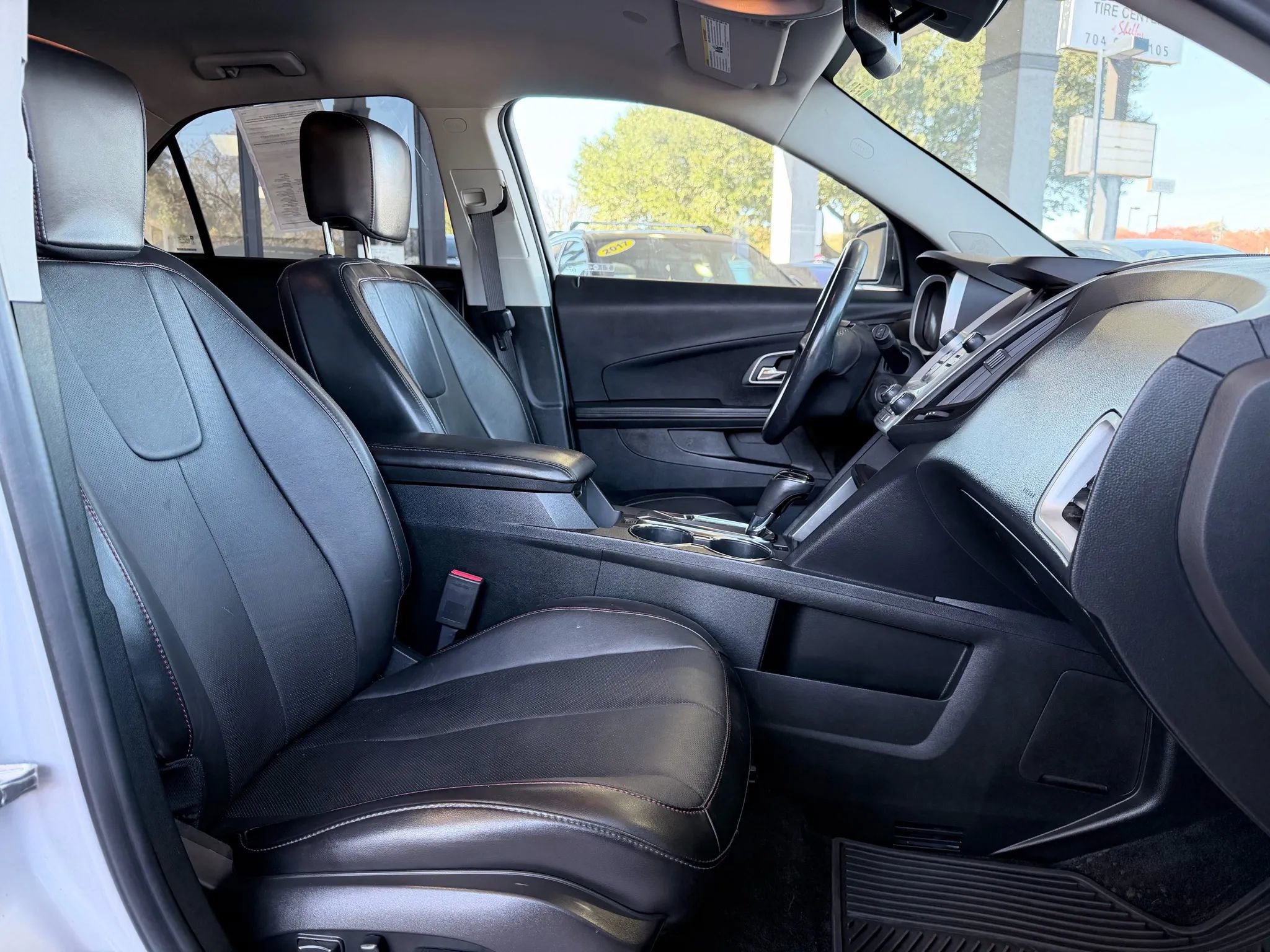 Used 2017 Chevrolet Equinox Premier w/ Enhanced Convenience Package image 15