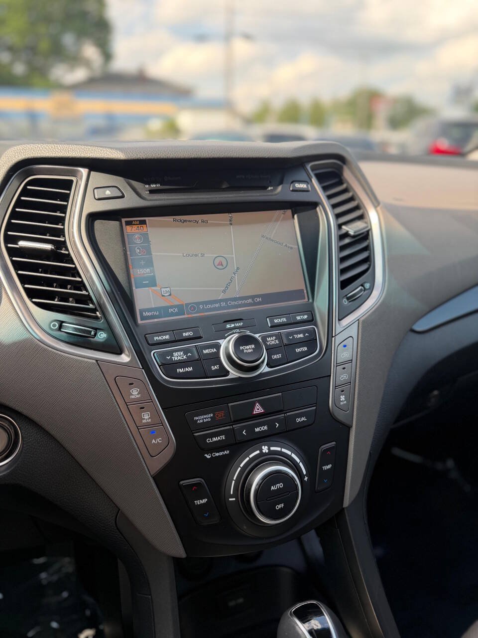 Used 2016 Hyundai Santa Fe Limited w/ Option Group 04 AWD/4WD image 25