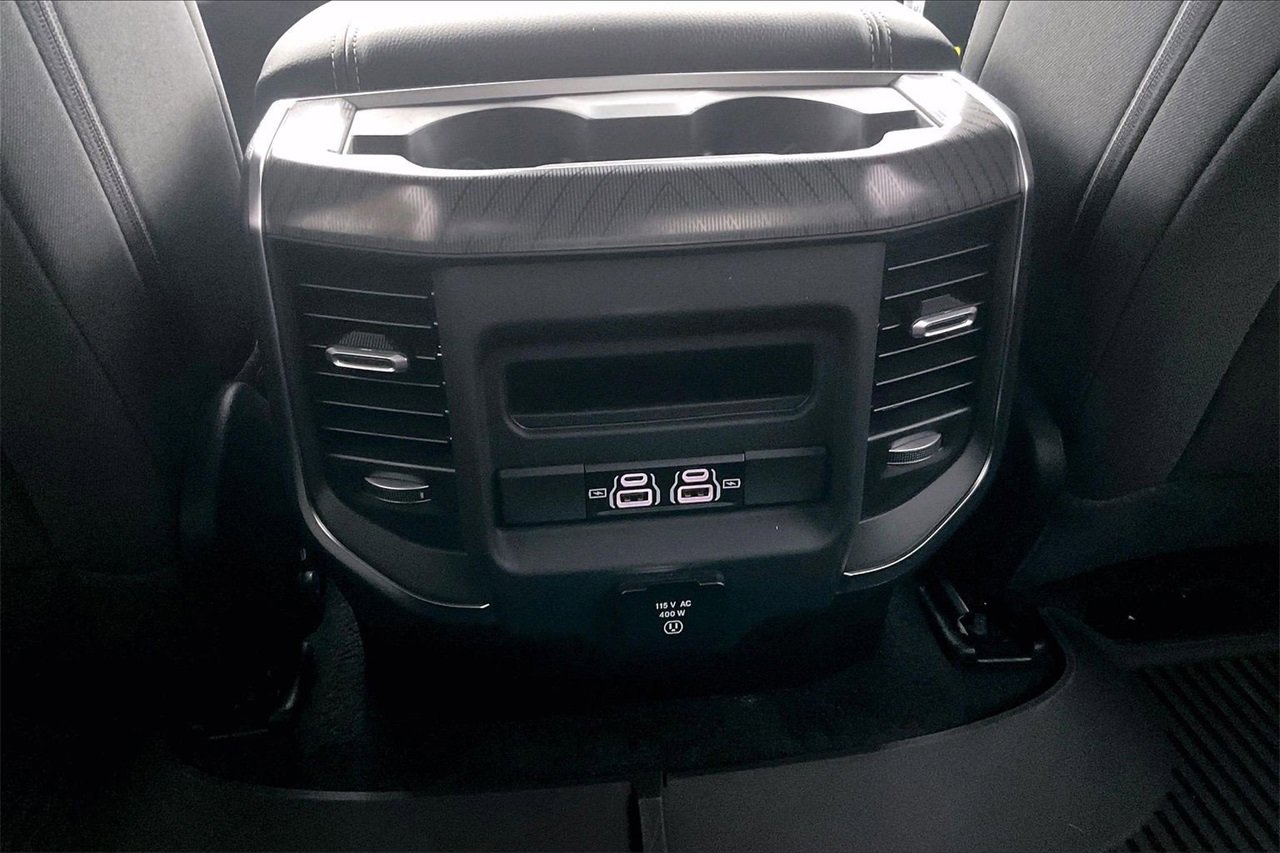 New 2026 RAM 1500 4x4 Crew Cab image 16