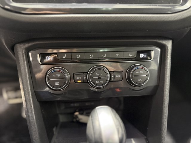 Used 2021 Volkswagen Tiguan SE R-Line AWD/4WD image 20