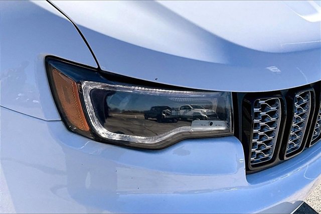 Used 2020 Jeep Grand Cherokee Altitude image 32