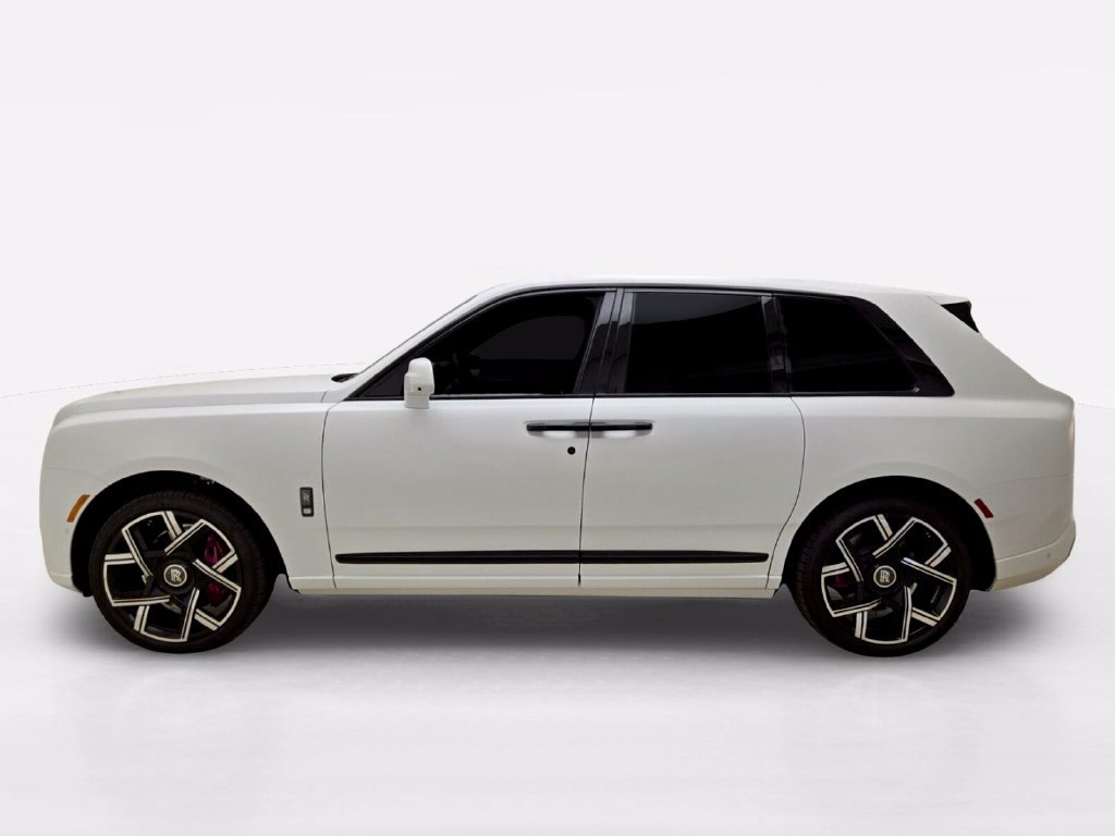 Certified 2026 Rolls-Royce Cullinan Black Badge AWD/4WD image 3
