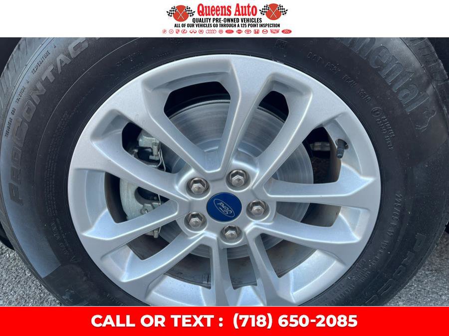 Used 2020 Ford Escape SE image 22