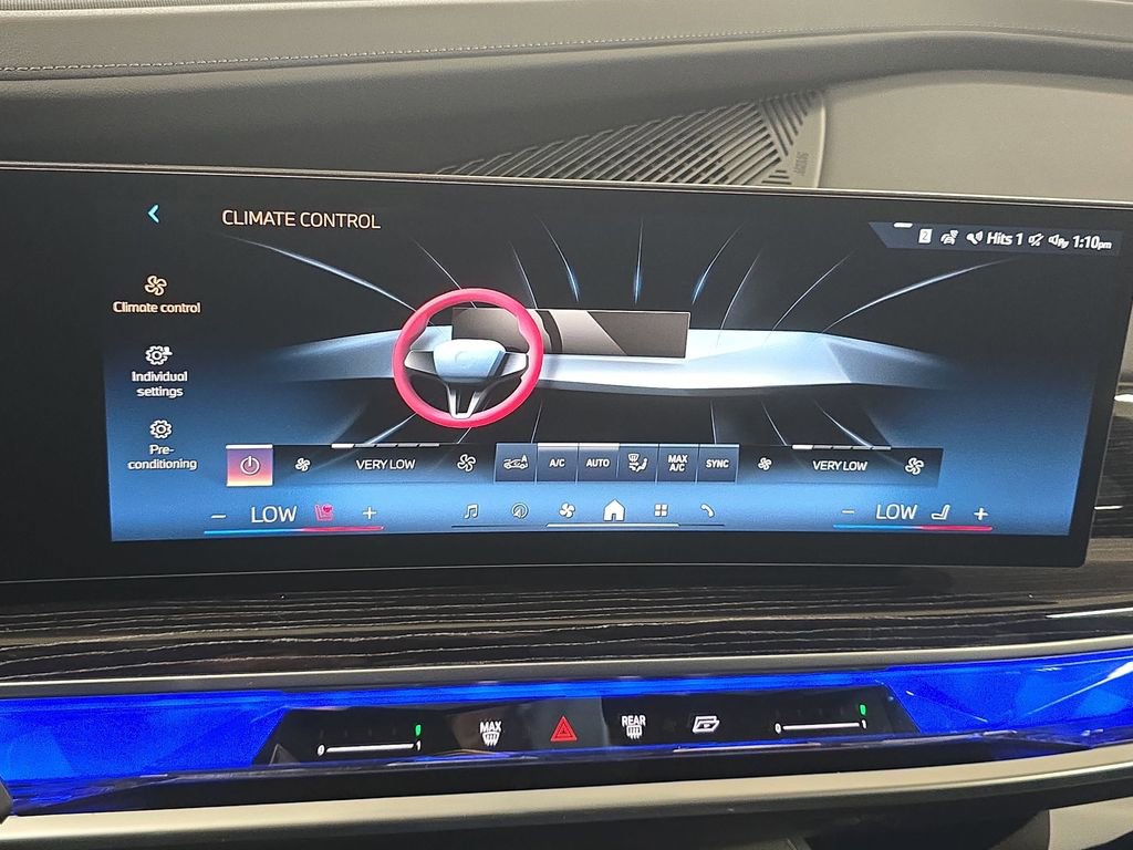 New 2026 BMW 750e xDrive w/ Premium Package image 18