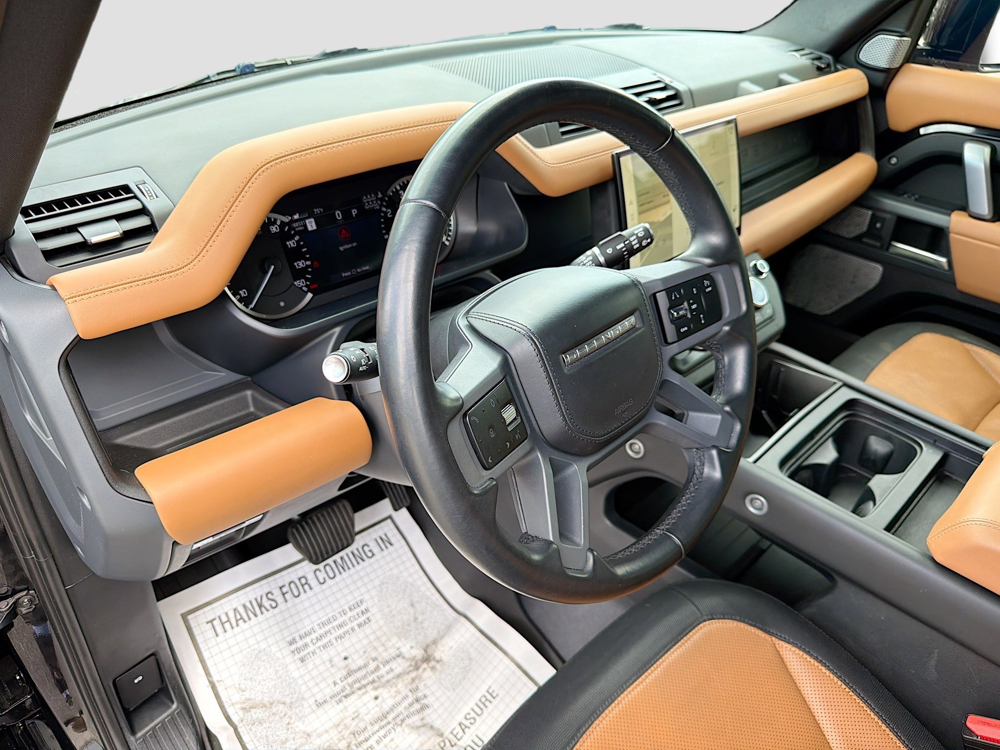 Used 2023 Land Rover Defender 130 X-Dynamic SE AWD/4WD image 25