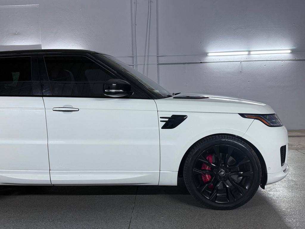 Used 2021 Land Rover Range Rover Sport HST image 4