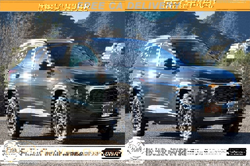 New 2026 Chevrolet Trax LT image 1