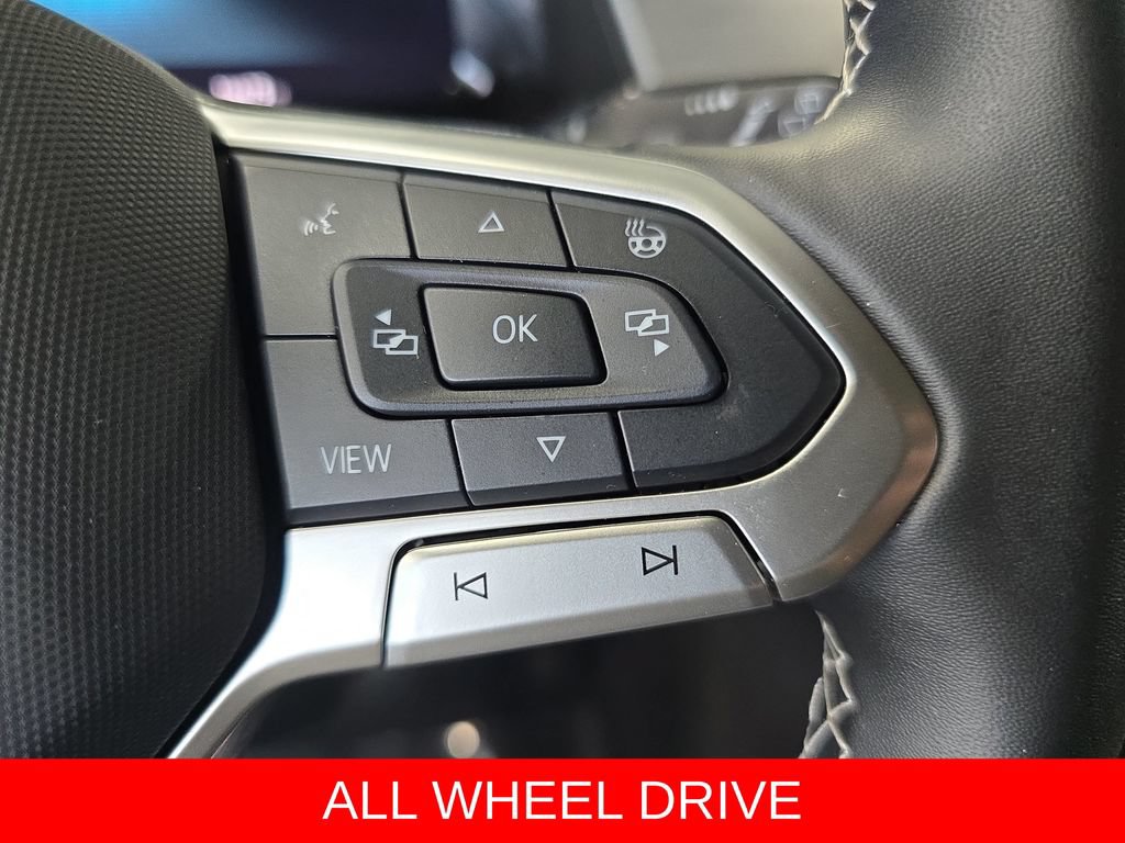 Used 2025 Volkswagen Atlas Cross Sport SE AWD/4WD image 19
