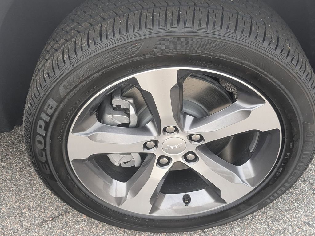 New 2025 Jeep Grand Cherokee L Limited w/ Trailer Tow Package image 15