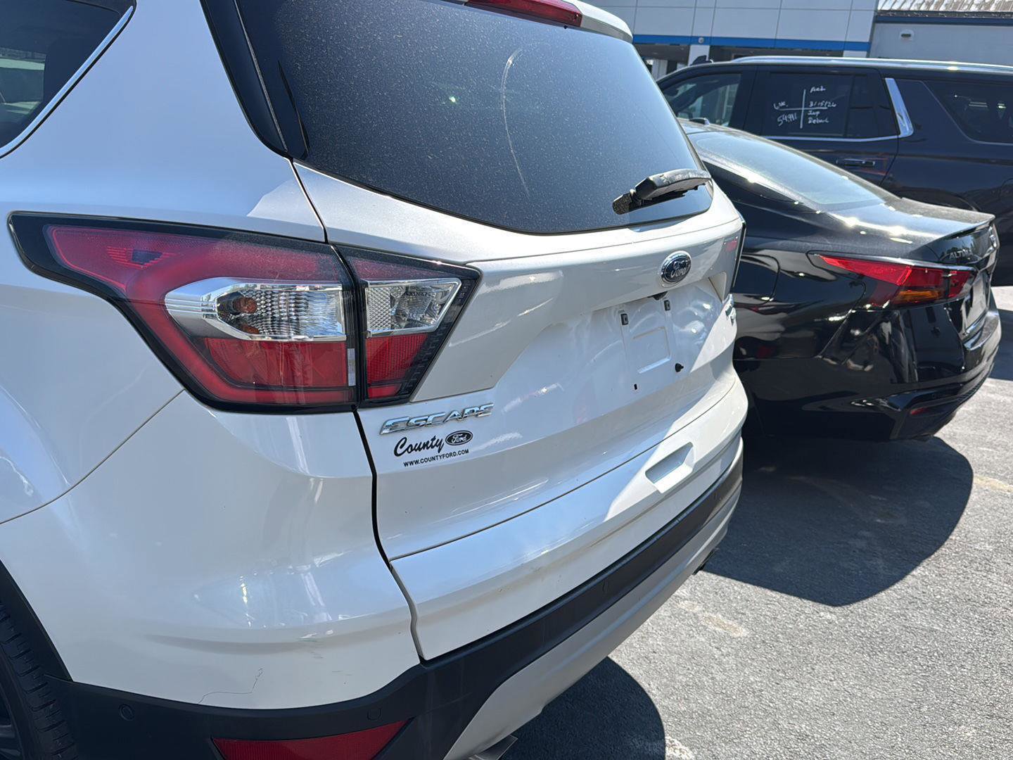 Used 2018 Ford Escape Titanium image 9