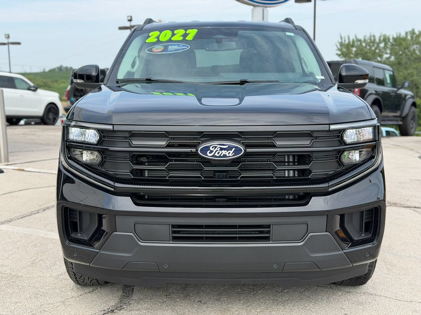 New 2027 Ford Expedition Active AWD/4WD image 2