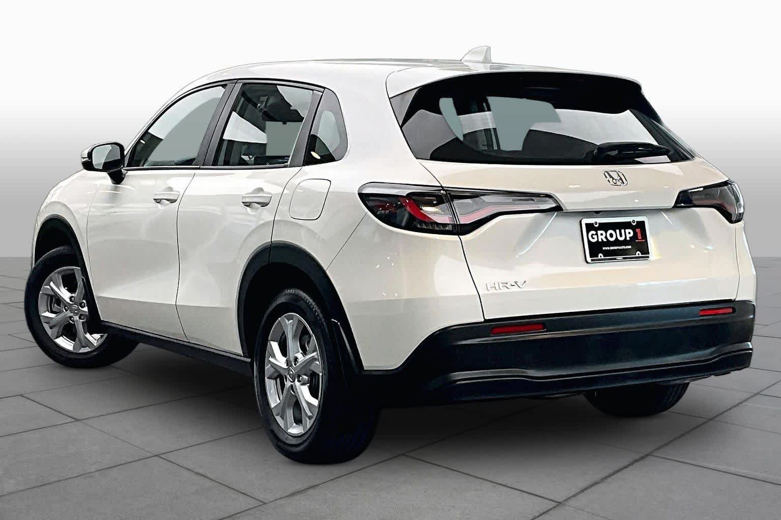 Used 2024 Honda HR-V LX image 11
