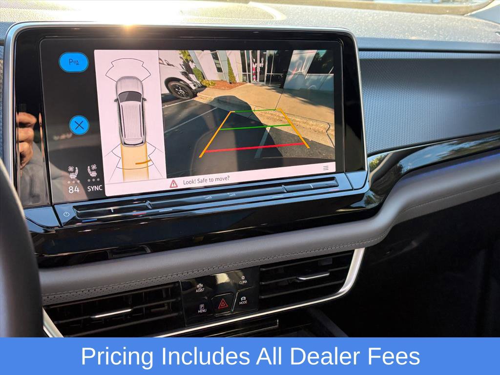 Used 2025 Volkswagen Atlas Peak Edition SE AWD/4WD image 9
