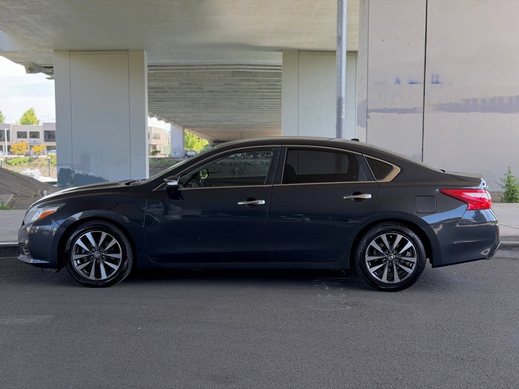 Used 2017 Nissan Altima 2.5 SL FWD image 3