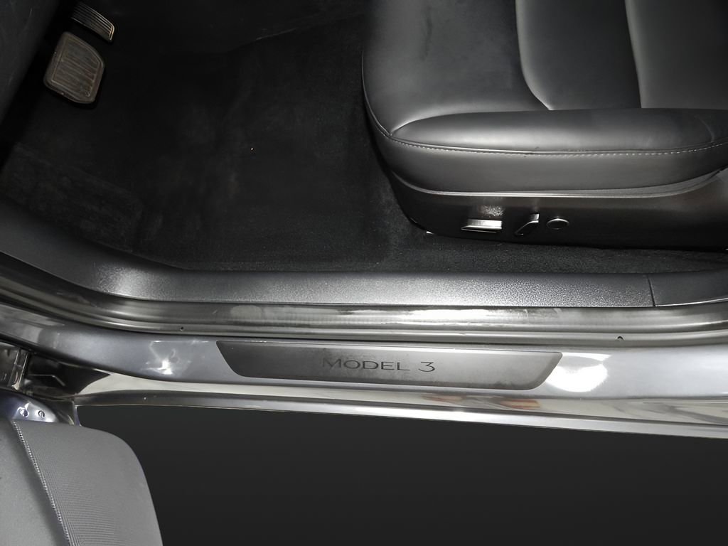Used 2023 Tesla Model 3 Long Range image 12