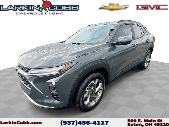 New 2026 Chevrolet Trax LT w/ Sunroof Package FWD image 1