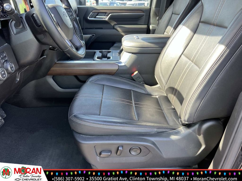 Certified 2024 Chevrolet Silverado 2500 High Country w/ Midnight Edition image 18