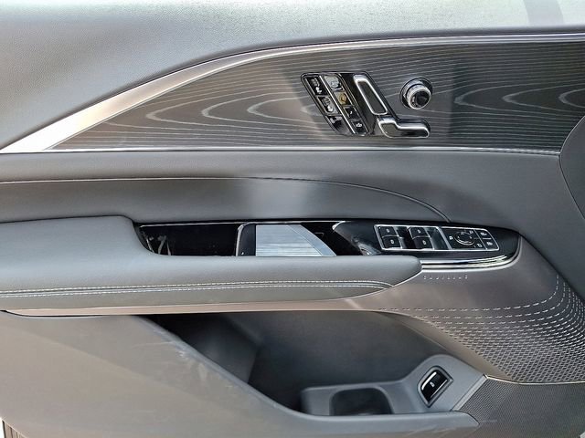 New 2025 Cadillac Lyriq Luxury w/ LPO, Floor Liner Package image 8