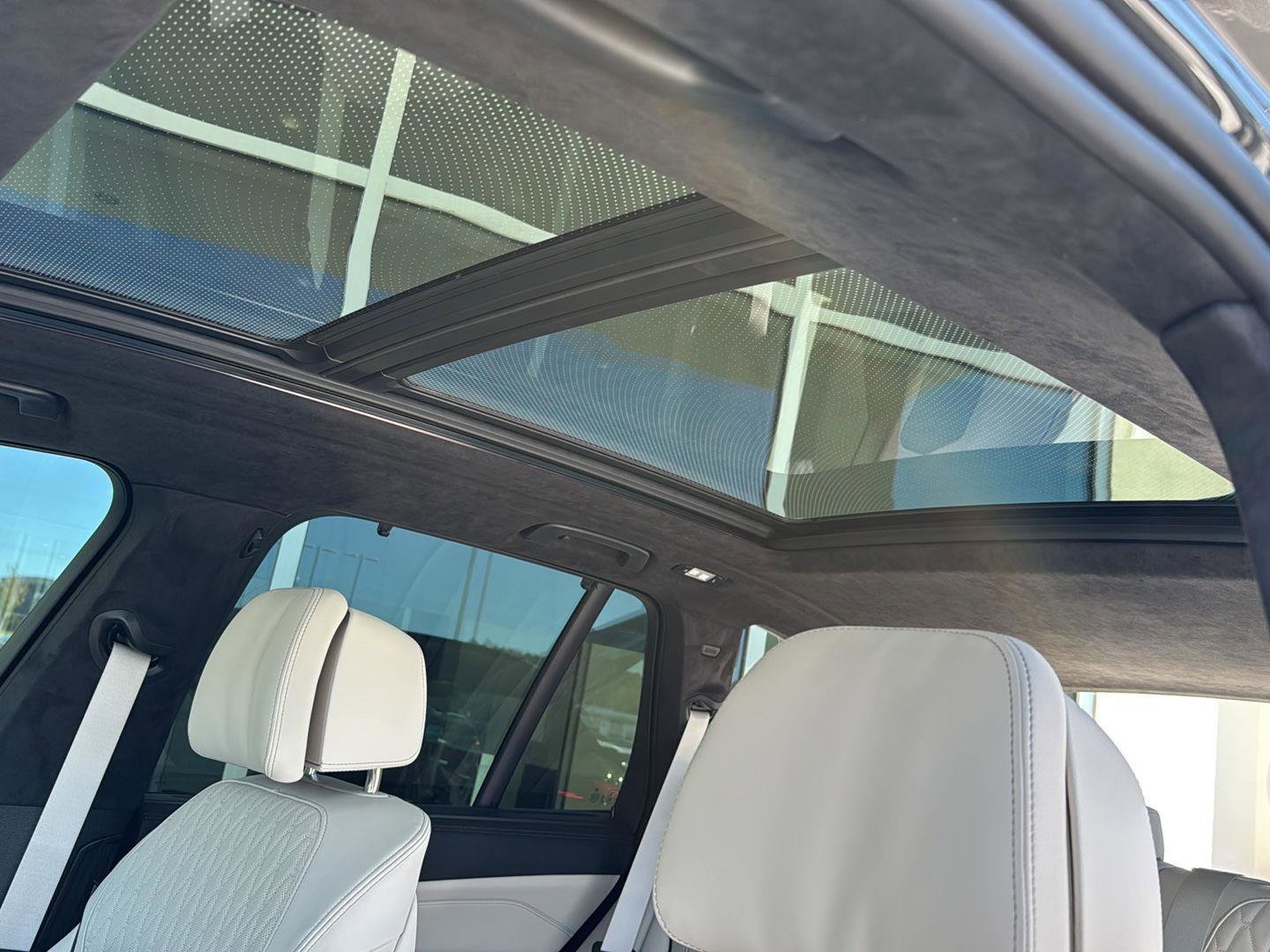 New 2026 BMW X5 xDrive40i w/ Executive Package image 28