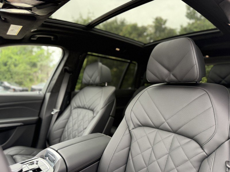 New 2026 BMW X7 xDrive40i w/ M Sport Package image 12