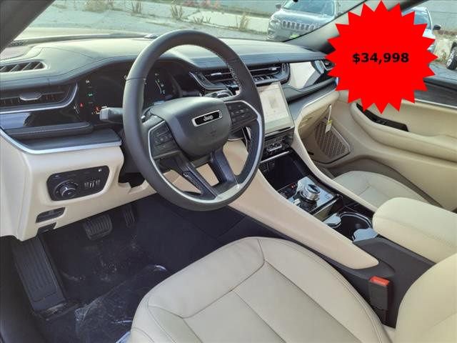 Used 2022 Jeep Grand Cherokee Limited 4xe image 8