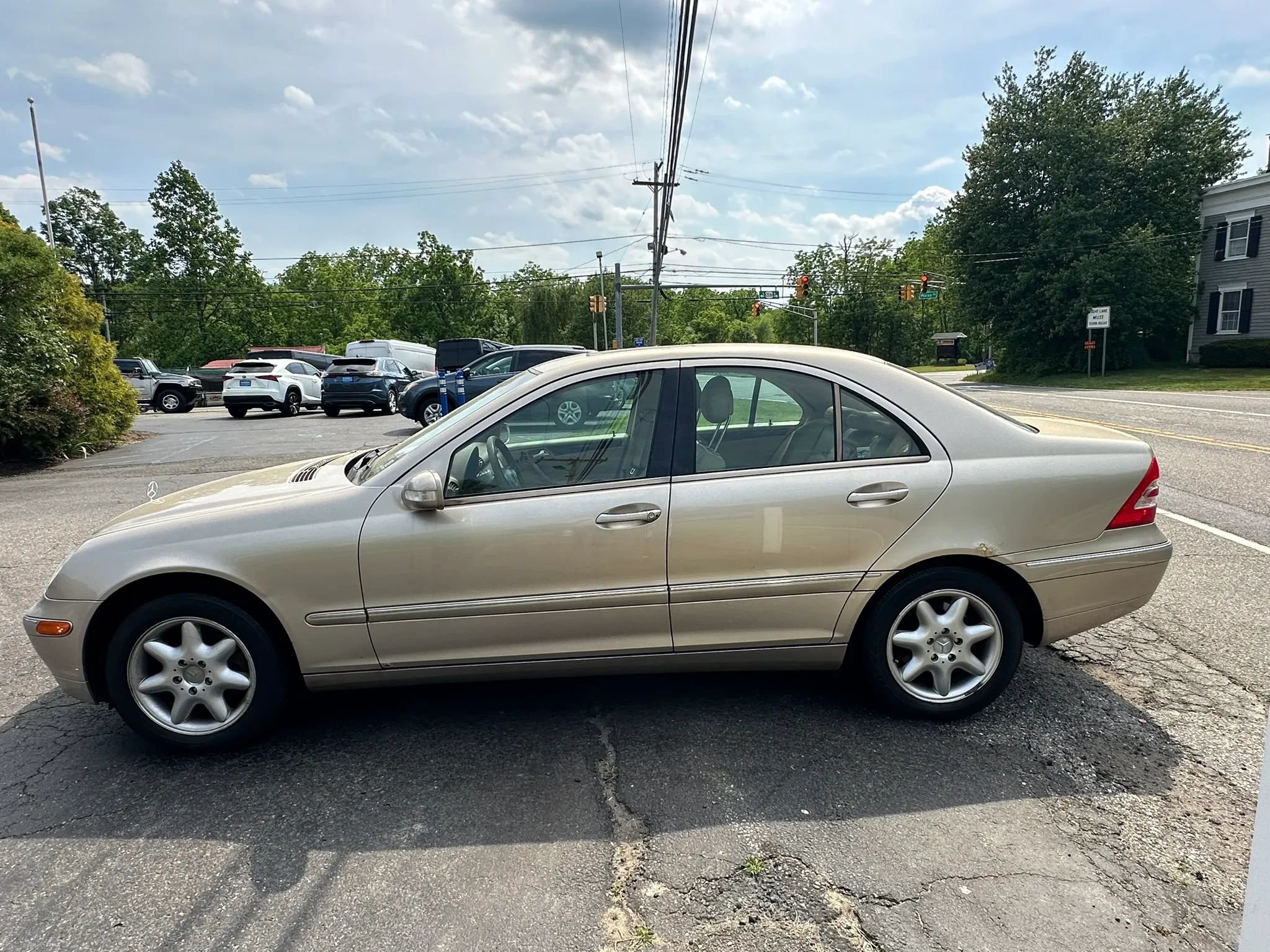 Used 2001 Mercedes-Benz C 320 Sedan image 7