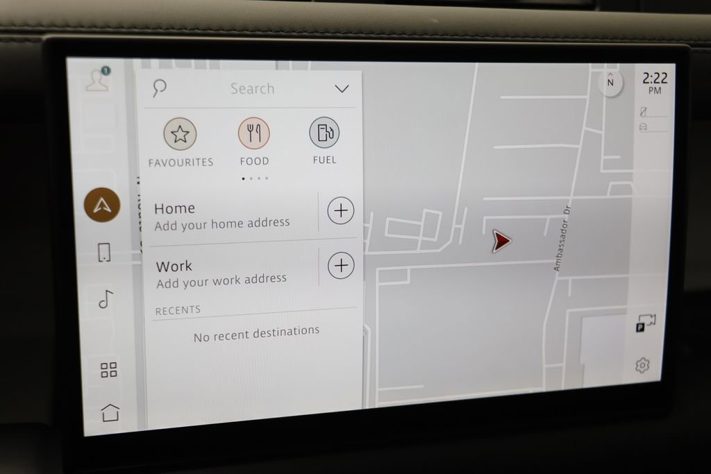 Used 2025 Land Rover Defender 130 S image 10