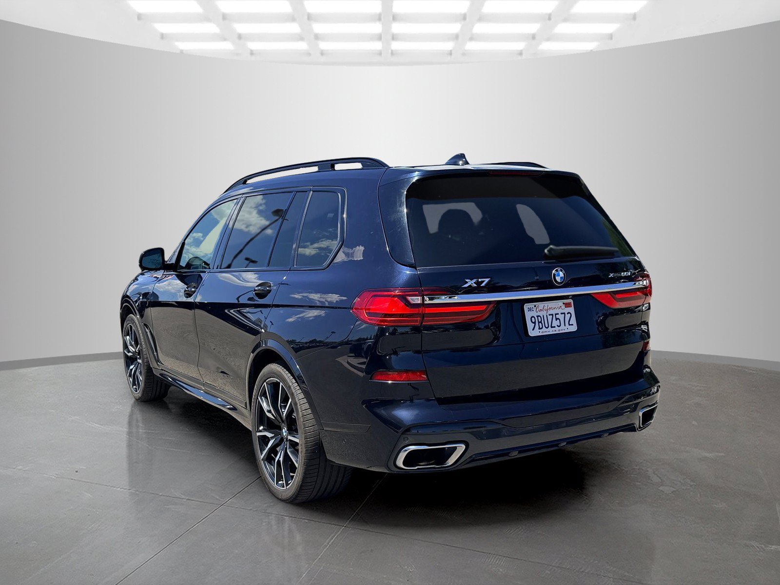 Used 2019 BMW X7 xDrive50i w/ M Sport Package AWD/4WD image 7