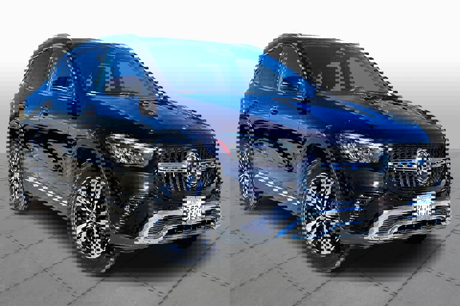 Used 2025 Mercedes-Benz GLA 250 image 2