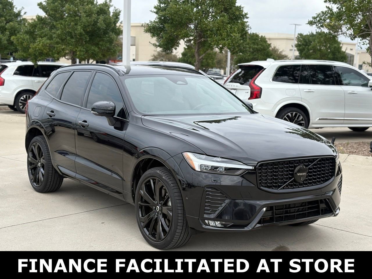 Certified 2024 Volvo XC60 B5 Ultimate w/ Protection Package Premier image 5