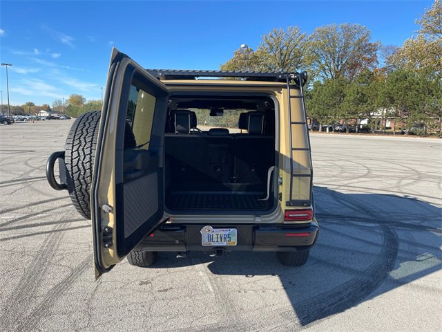 Used 2022 Mercedes-Benz G 550 image 16