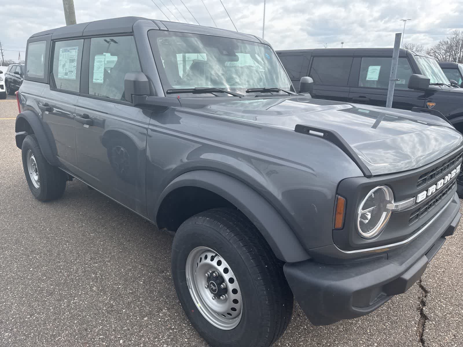 New 2026 Ford Bronco 4-Door AWD/4WD image 10