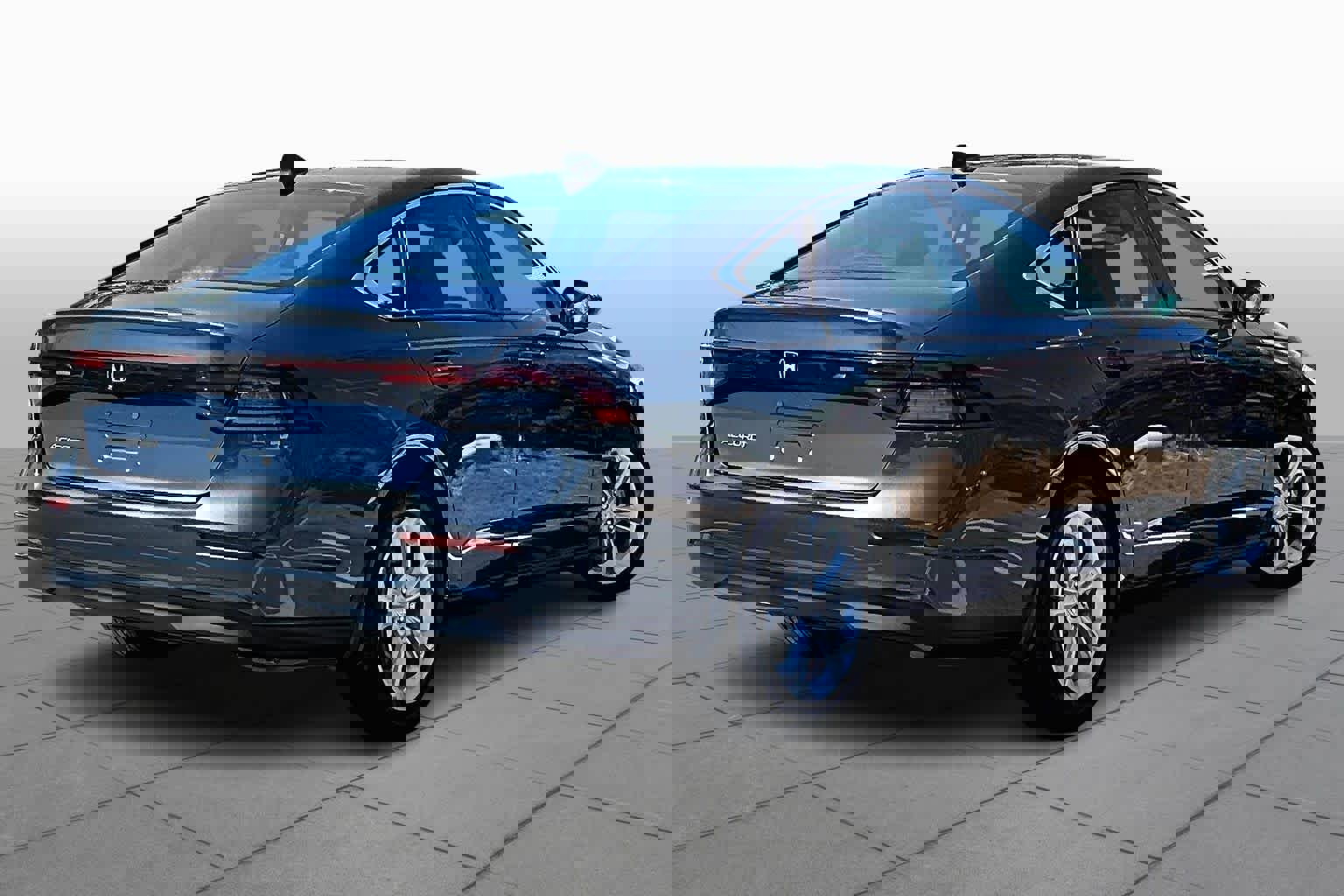 Used 2025 Honda Accord LX image 13