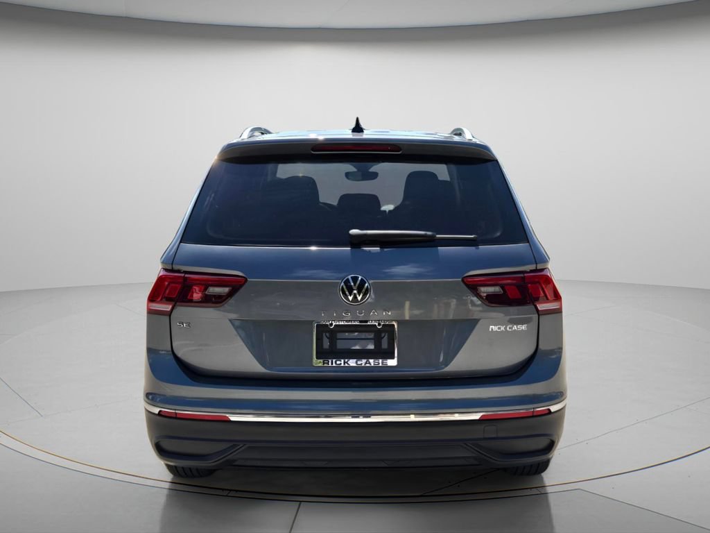 Certified 2023 Volkswagen Tiguan SE FWD image 6