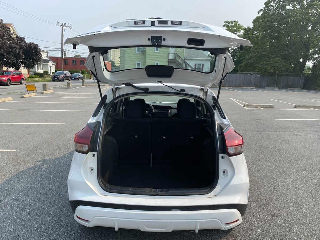 Used 2022 Nissan Kicks S image 24
