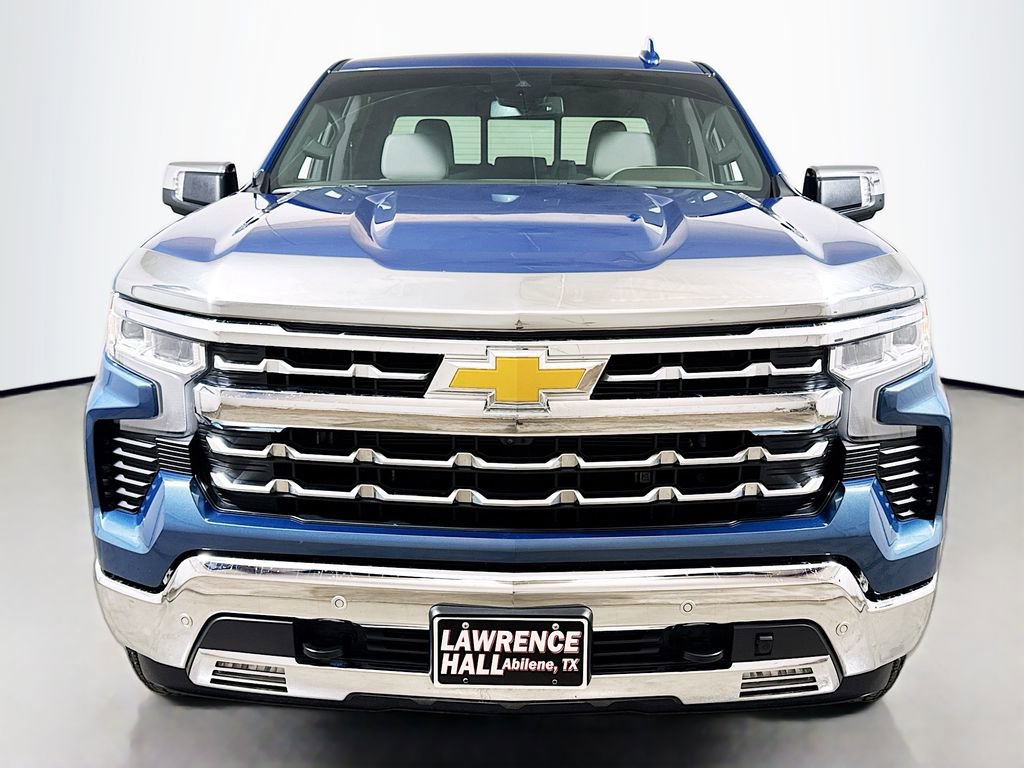 Used 2024 Chevrolet Silverado 1500 LTZ w/ LTZ Convenience Package II AWD/4WD image 2